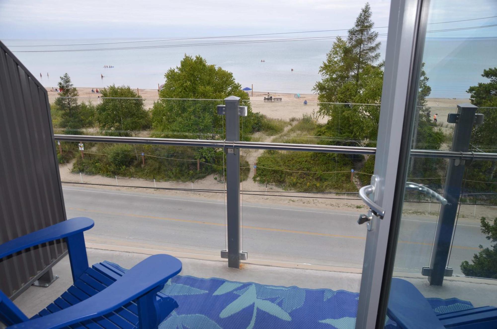 The Sands Hotel Sauble Beach Dış mekan fotoğraf