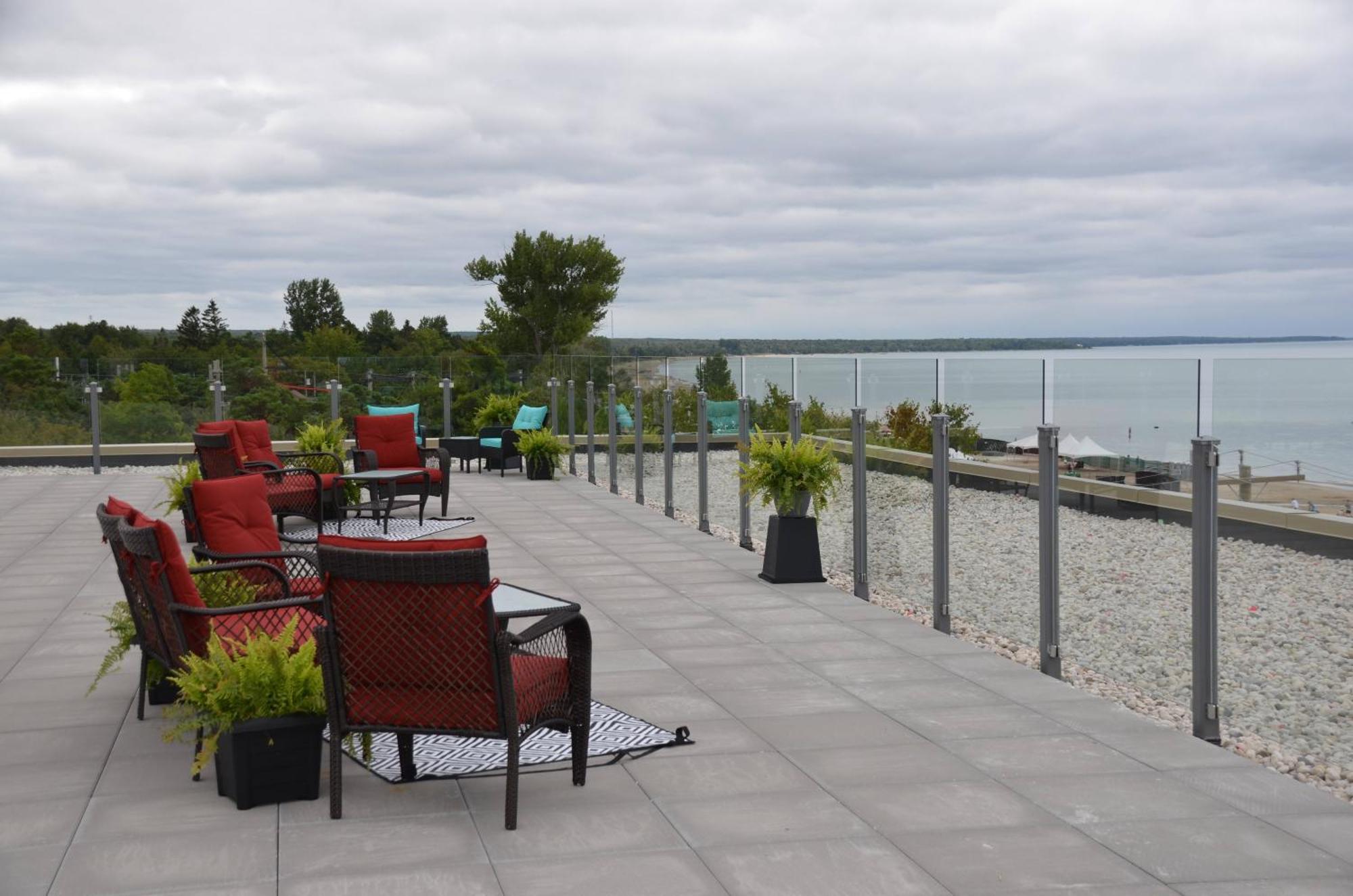 The Sands Hotel Sauble Beach Dış mekan fotoğraf
