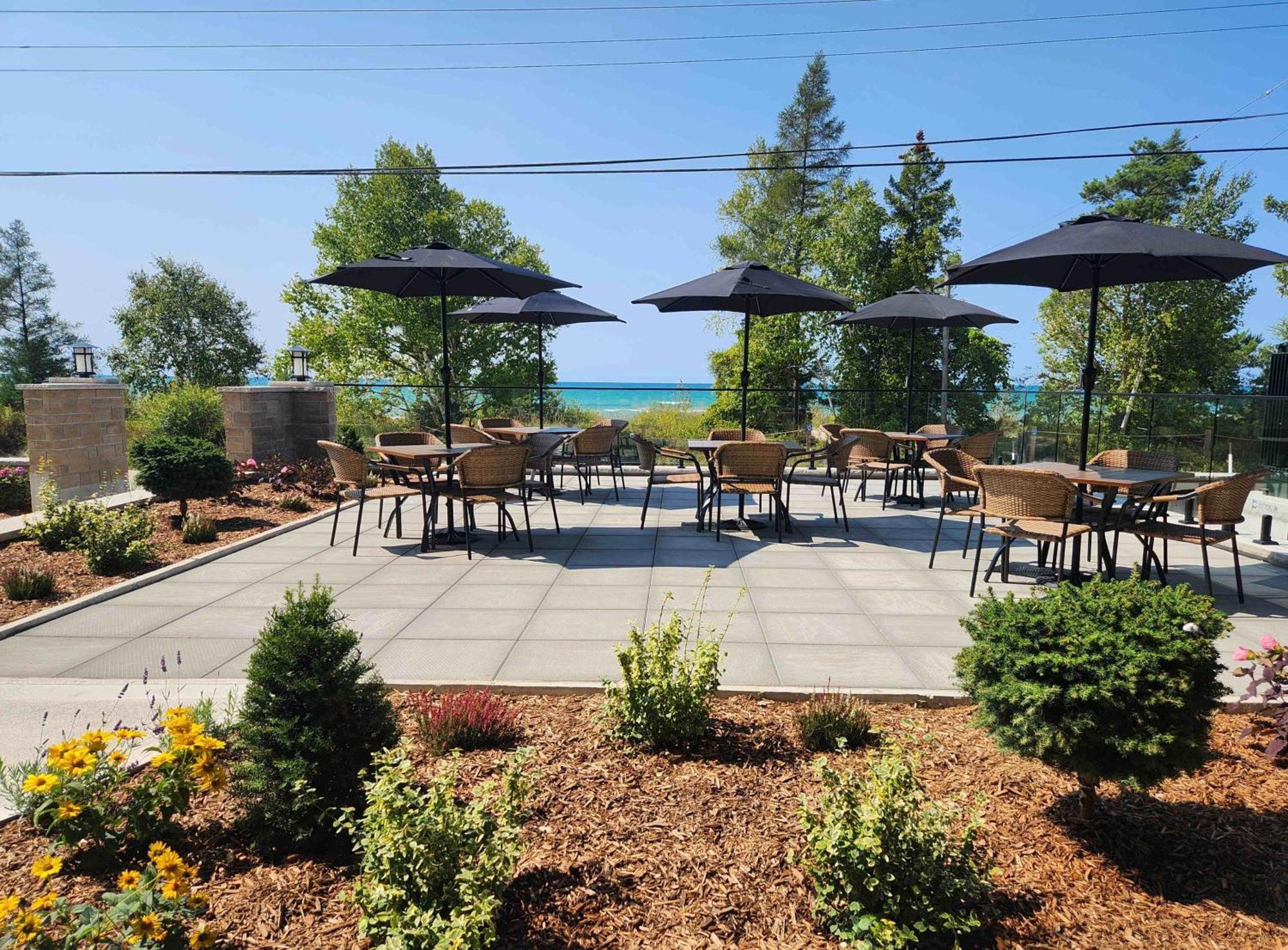 The Sands Hotel Sauble Beach Dış mekan fotoğraf